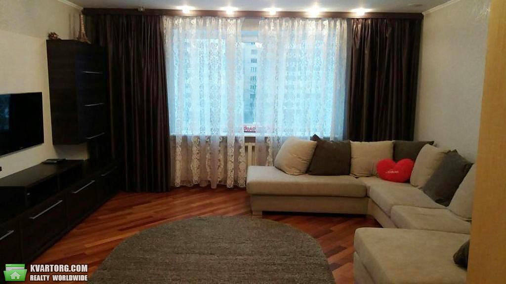 Rent out 3-room apartment. Киев,  Минина — photo 1
