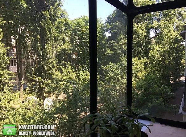 Sell 3-room apartment. Киев,  Комарова — photo 3