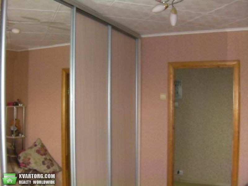 Sell 4-room apartment. Киев,  Вересневая — photo 1