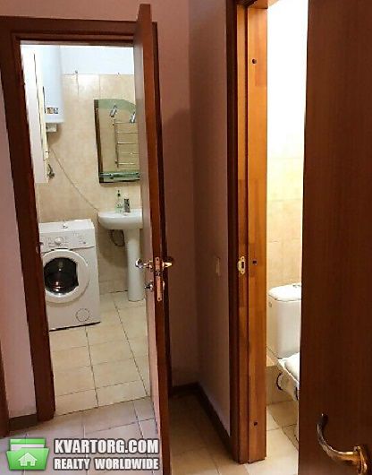 Sell 2-room apartment. Киев,  Салютная — photo 8