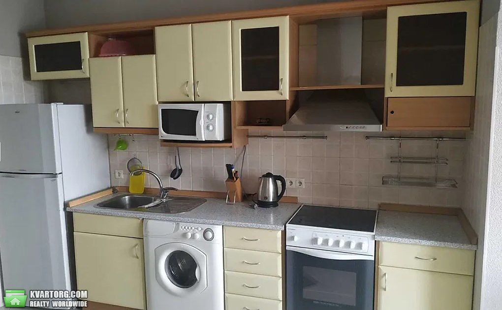 Rent out 1-room apartment. Киев,  Старонаводницкая — photo 4