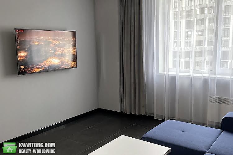 Rent out 2-room apartment. Киев,  Драгоманова — photo 4