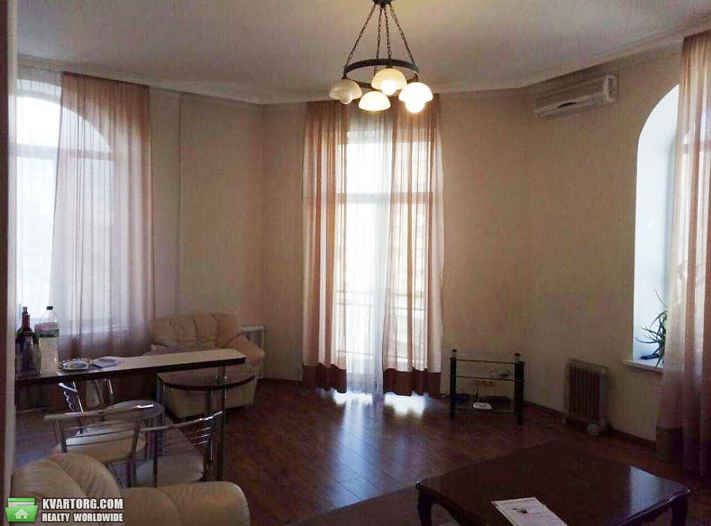 Rent out 2-room apartment. Киев,  Саксаганского — photo 1