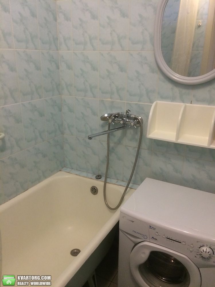 Rent out 2-room apartment. Киев, Русановская набережная — photo 8