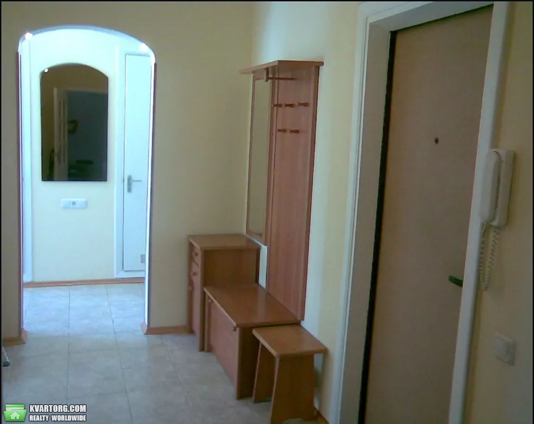Rent out 2-room apartment. Киев,  Приозерная — photo 10