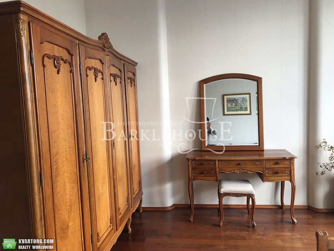 Rent out 3-room apartment. Киев,  Леонтовича — photo 4