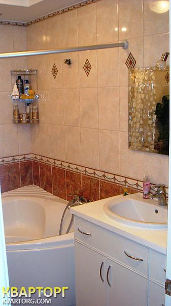 Rent out 2-room apartment. Киев,  Малиновского — photo 6