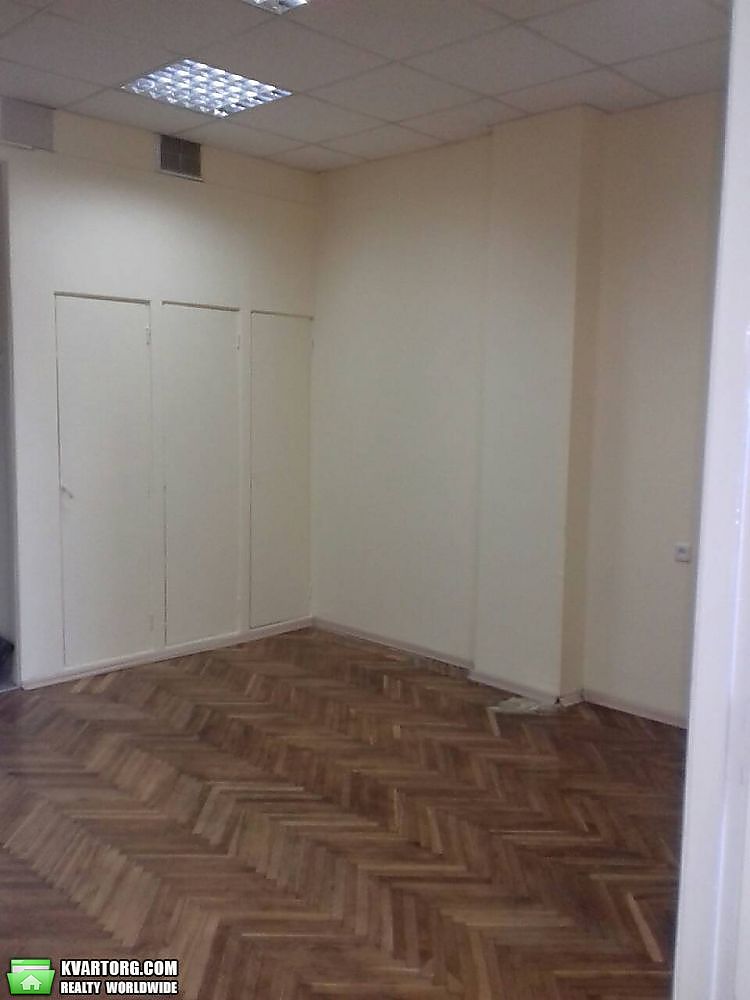 Rent out office. Киев, Соломенская пл — photo 1