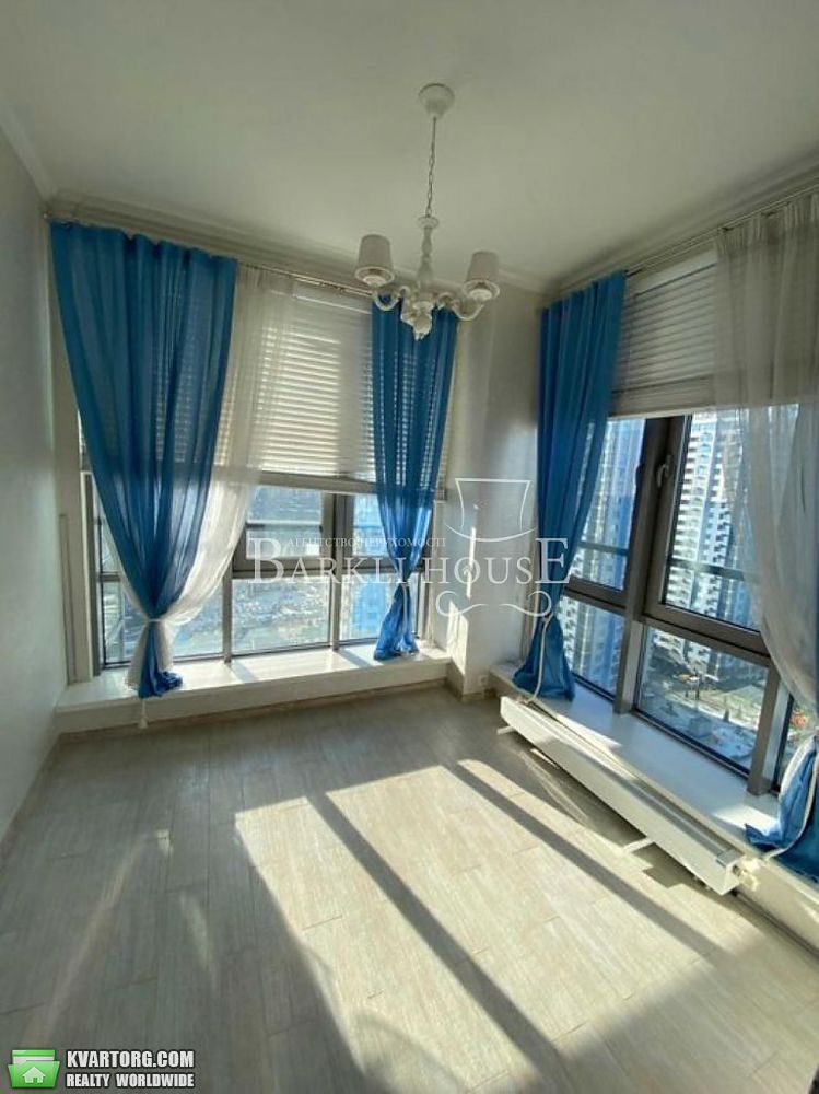 Rent out 4-room apartment. Киев,  Днепровская наб — photo 5