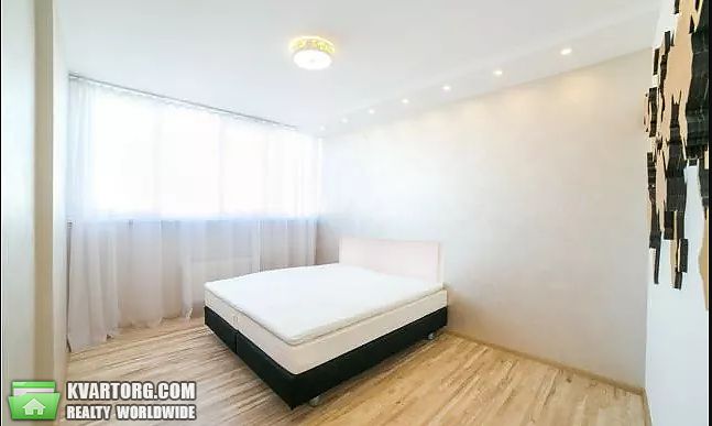 Rent out 3-room apartment. Киев,  Андрющенко — photo 3