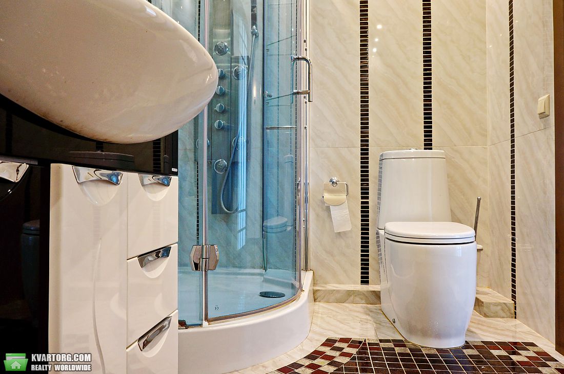 Rent out 3-room apartment. Киев,  Тычины пр — photo 10