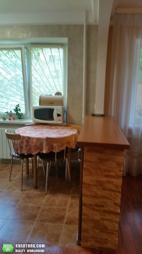 Rent out 2-room apartment. Киев,  Стальского — photo 4