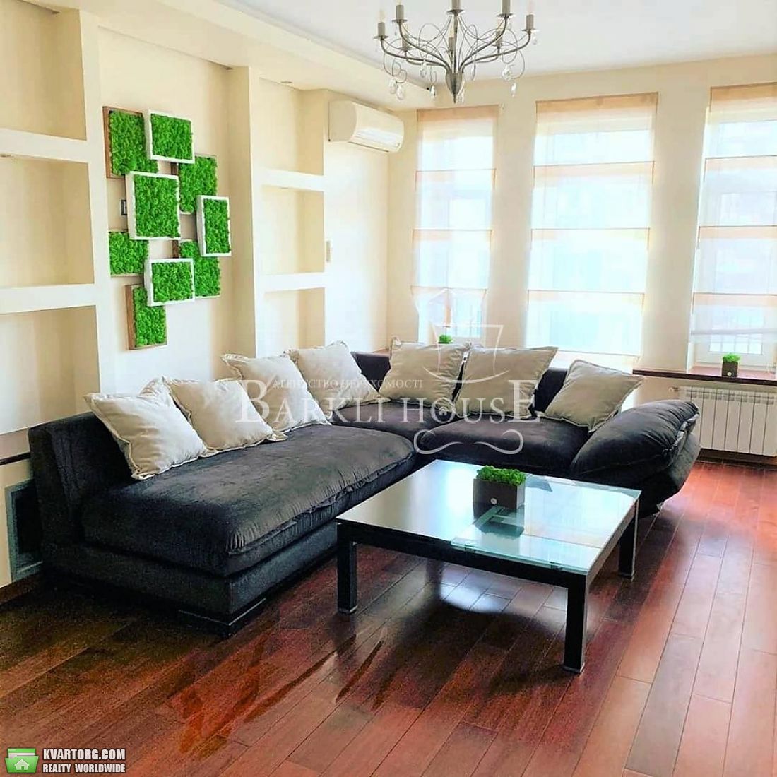 Rent out 3-room apartment. Киев,  Паньковская — photo 1