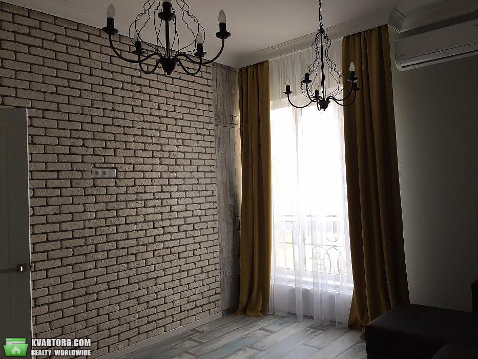 Rent out 2-room apartment. Киев, Жабаева — photo 8