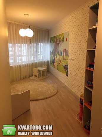 Sell 2-room apartment. Киев,  Щорса — photo 2