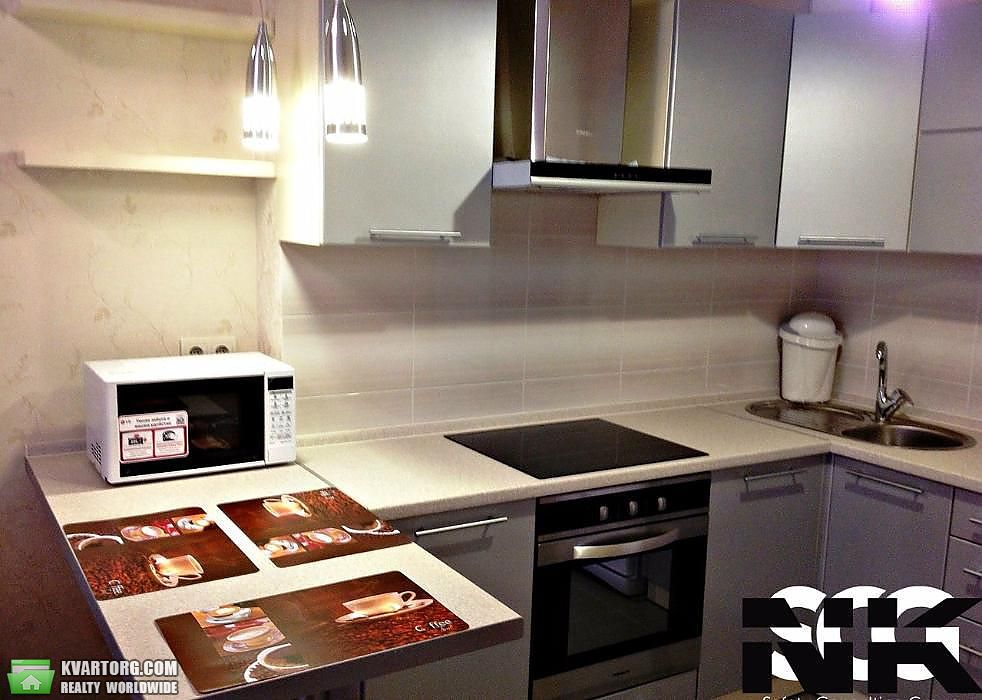 Rent out 1-room apartment. Киев, Регенераторная — photo 1
