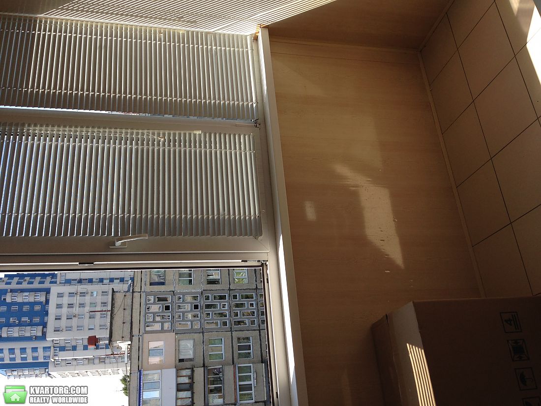 Sell 2-room apartment. Киев,  Жмеринская — photo 2