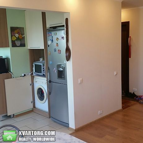 Rent out 3-room apartment. Киев,  Приречная — photo 2