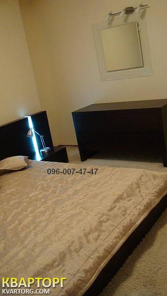 Rent out 2-room apartment. Киев, Урловская — photo 3