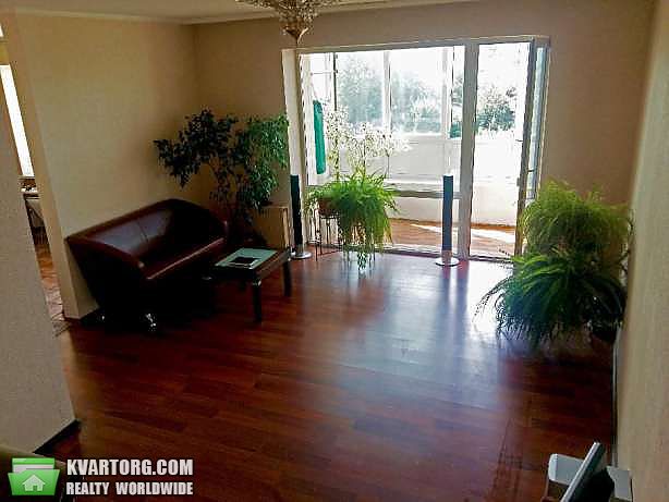 Sell 2-room apartment. Киев,  Школьная — photo 1