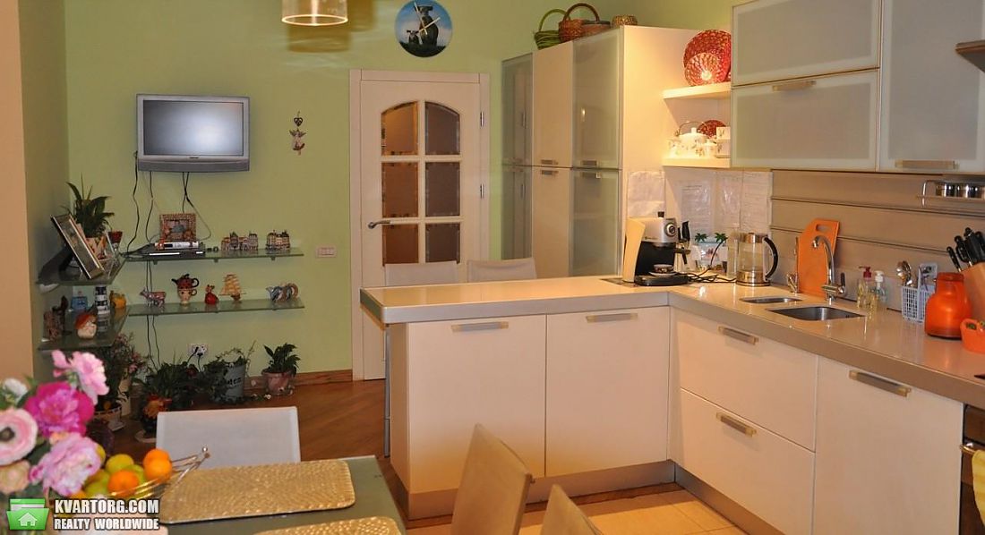 Rent out 4-room apartment. Киев,  Старонаводницкая — photo 7