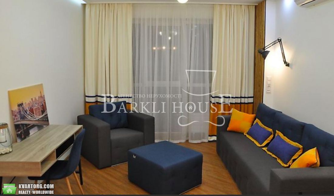 Rent out 2-room apartment. Киев,  Липковского — photo 1