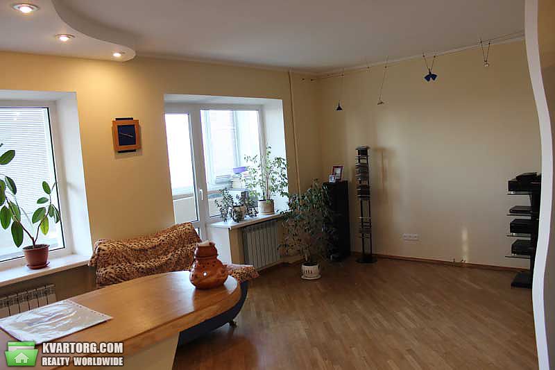 Sell 3-room apartment. Днепропетровск, Карла Либкнехта — photo 2
