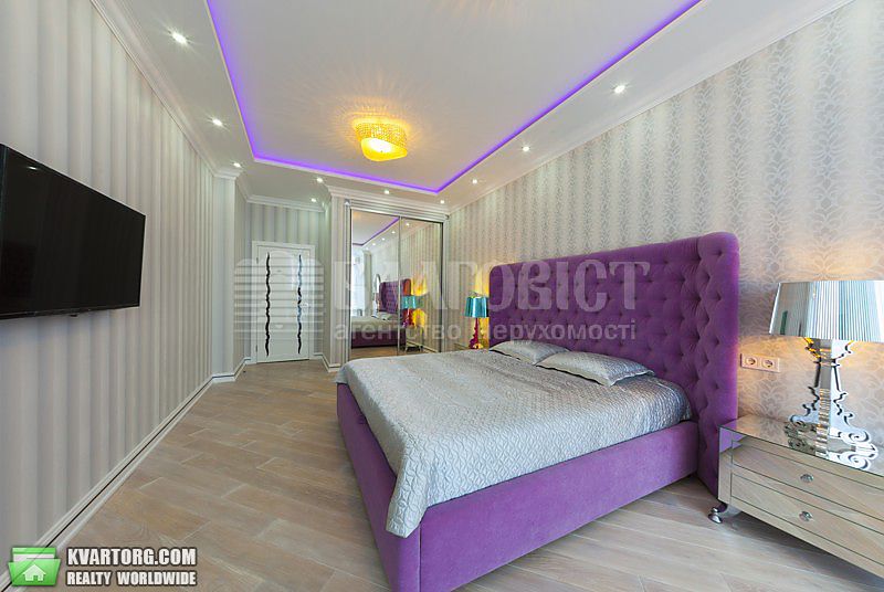 Sell 3-room apartment. Киев,  Щорса — photo 3