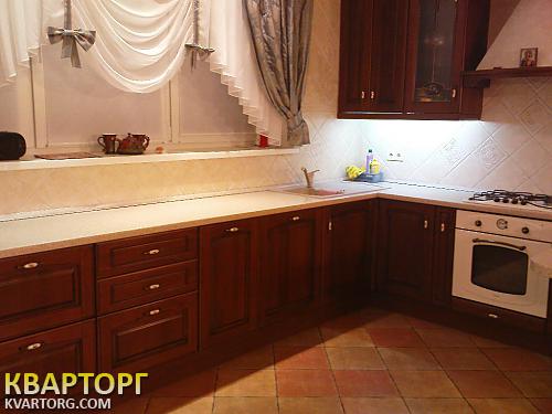 Rent out house. Киев, лесная — photo 4