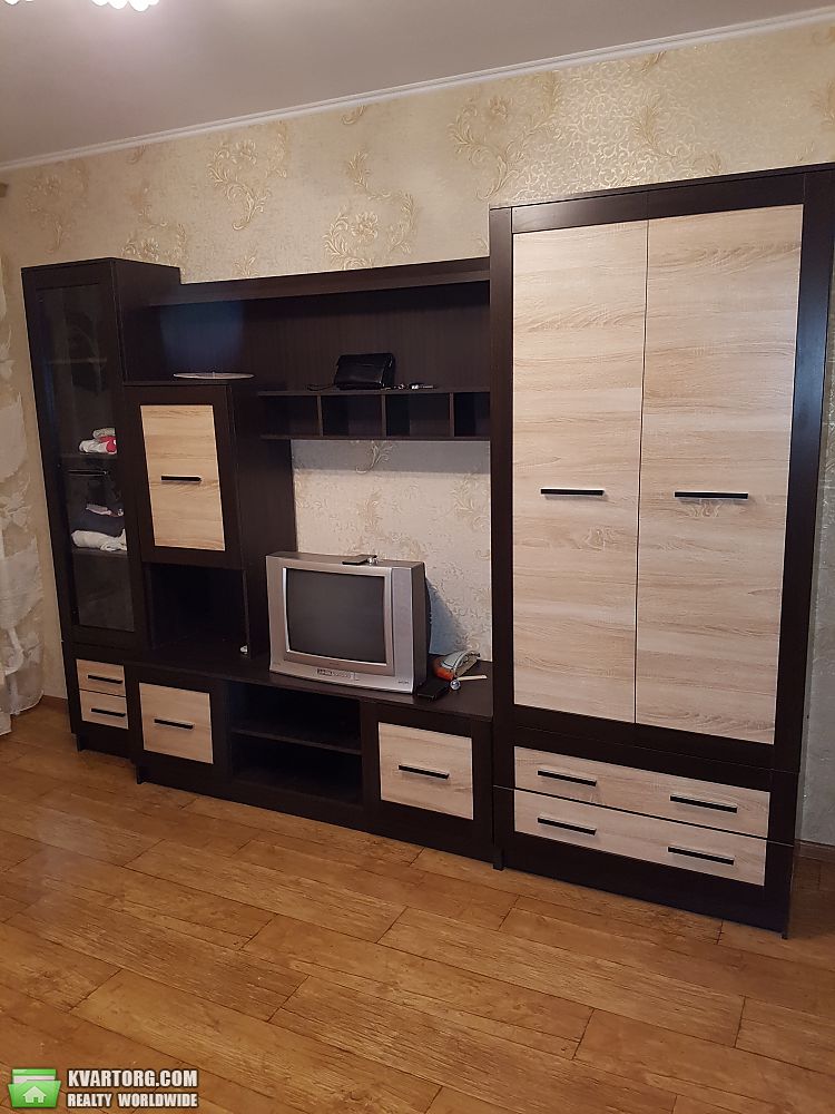 Sell 2-room apartment. Киев,  Ирпенская — photo 1