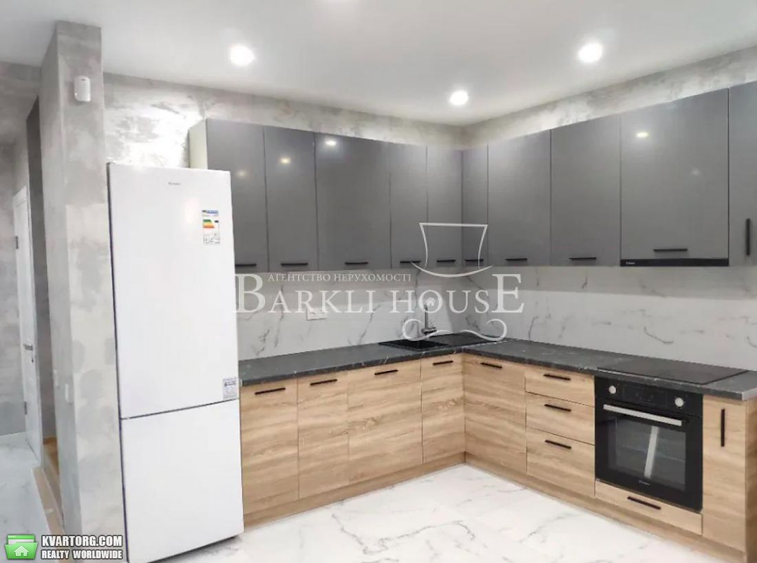 Rent out Townhouse. Киев,  Макаренко — photo 4