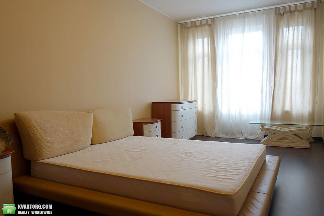 Rent out 3-room apartment. Киев,  Паньковская — photo 6