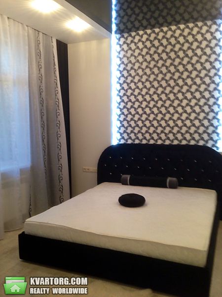 Rent out 2-room apartment. Киев, Полтавская — photo 4