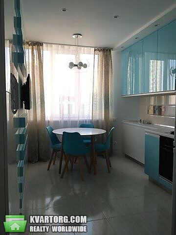 Rent out 1-room apartment. Киев,  Днепровская наб — photo 1