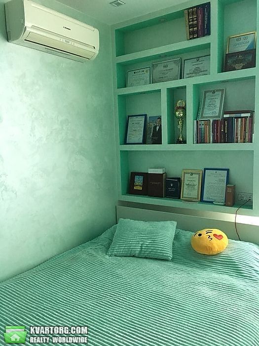 Rent out 2-room apartment. Киев, Регенераторная — photo 10