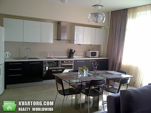 Rent out 2-room apartment. Киев, Старонаводницкая — photo 3