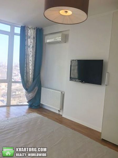 Rent out 2-room apartment. Киев,  Механизаторов — photo 2