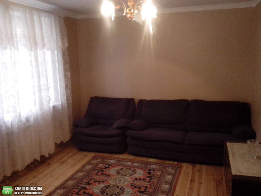 Rent out 1-room apartment. Киев,  Путивльская — photo 1