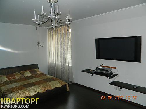 Rent out 1-room apartment. Киев, Дмитриевская — photo 1