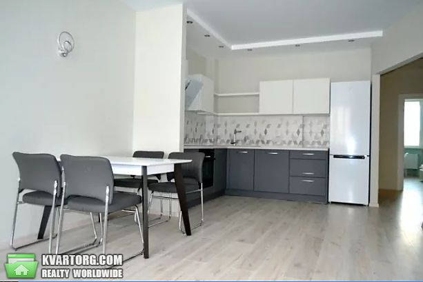 Rent out 2-room apartment. Киев,  Конева — photo 7