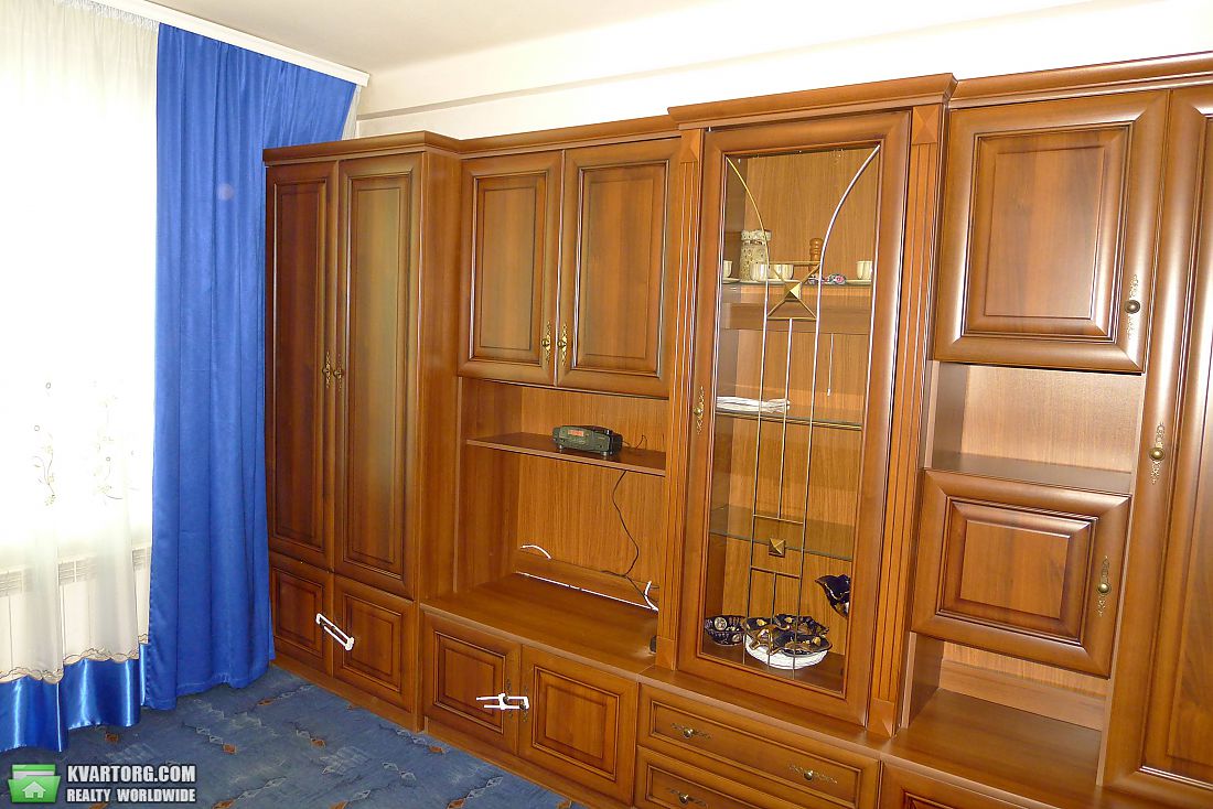 Rent out 2-room apartment. Киев, Перова — photo 9