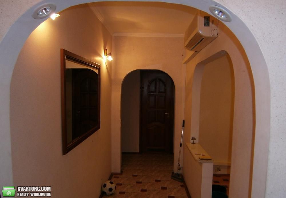 Sell 3-room apartment. Киев,  Приречная — photo 2