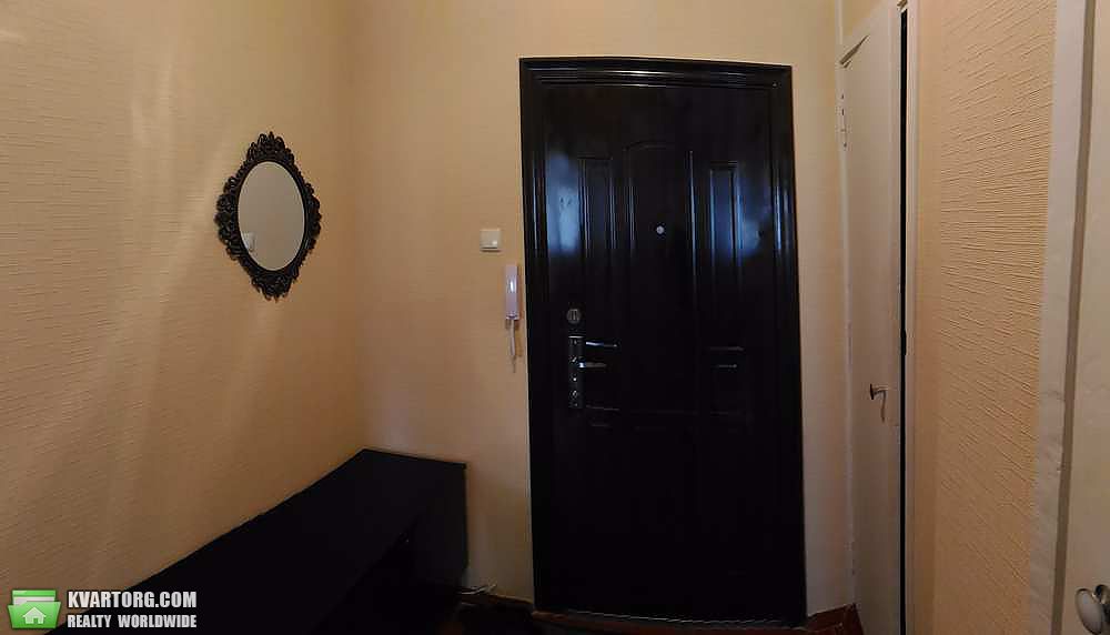 Rent out 1-room apartment. Харьков, гвардейцев широнивцев — photo 4