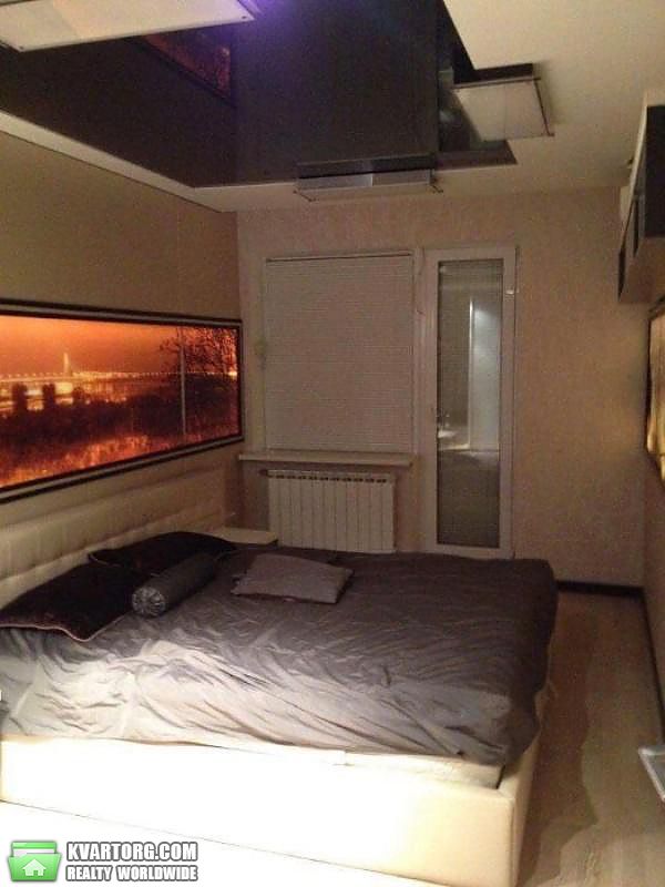 Rent out 3-room apartment. Киев,  Стадионная — photo 4