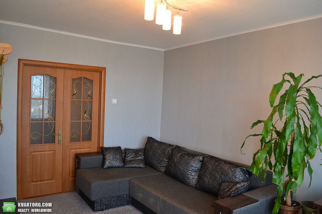 Sell 2-room apartment. Днепропетровск, Семафорная — photo 4