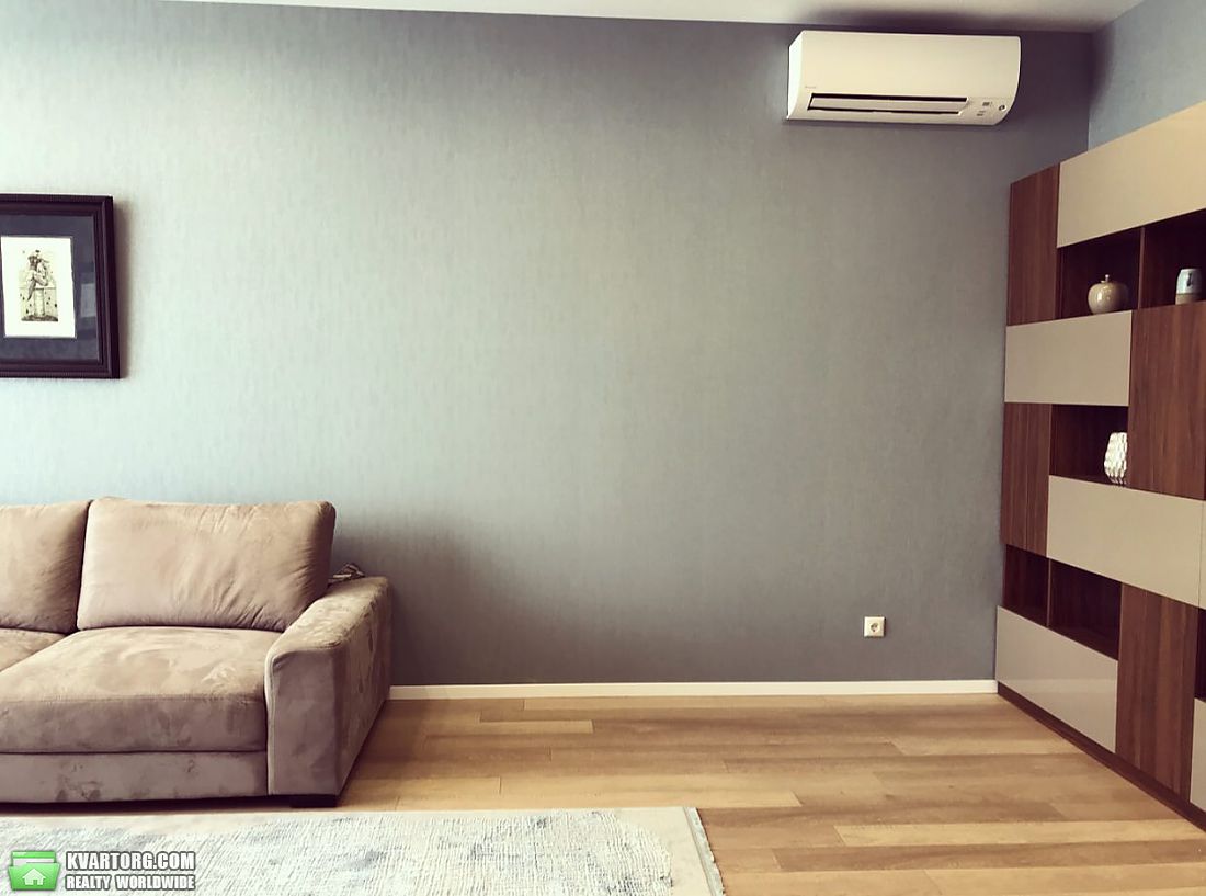 Rent out 5-room apartment. Киев, Драгомирова ул. — photo 6