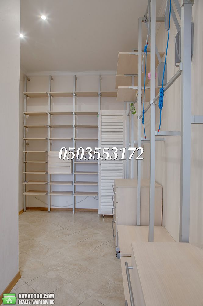 Rent out 3-room apartment. Киев,  Пирогова — photo 9