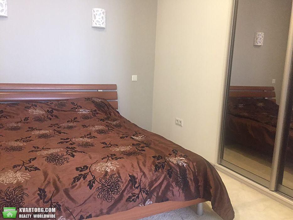 Rent out 2-room apartment. Киев,  Малевныча — photo 4