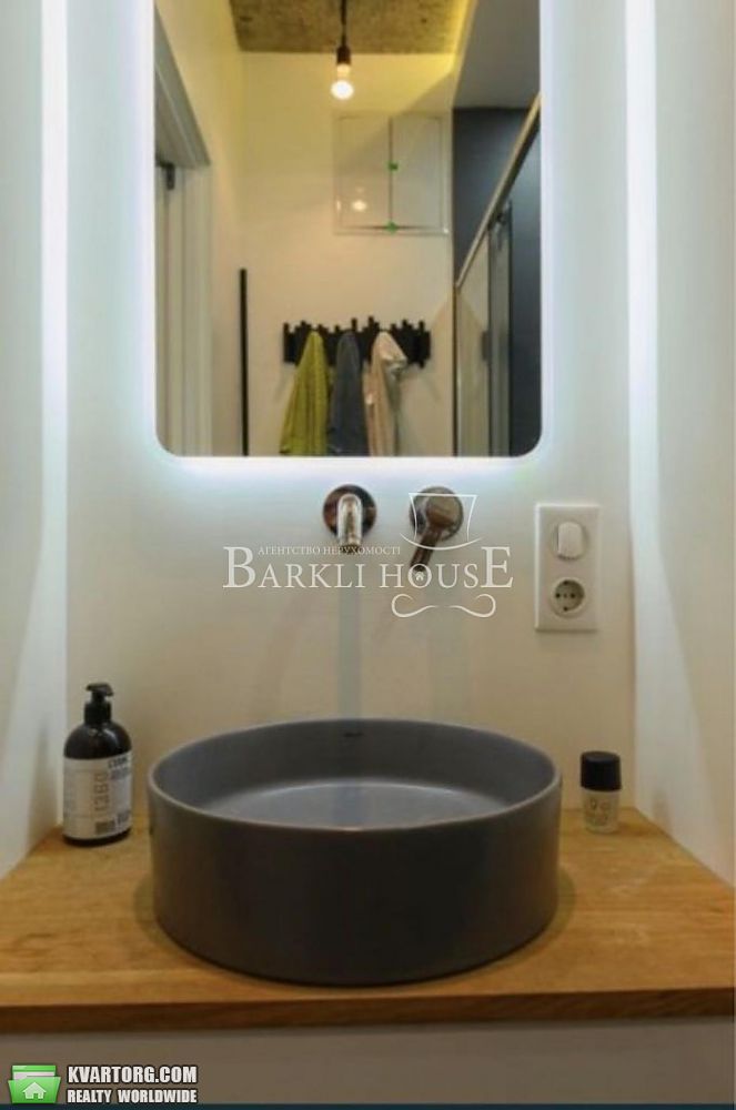 Rent out 3-room apartment. Киев, Регенераторная — photo 10
