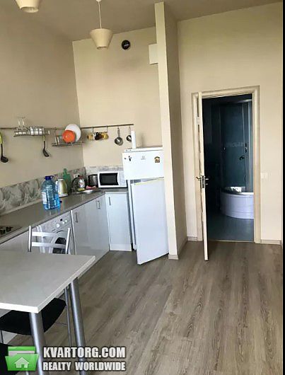 Rent out 2-room apartment. Киев,  Шамрыло — photo 2
